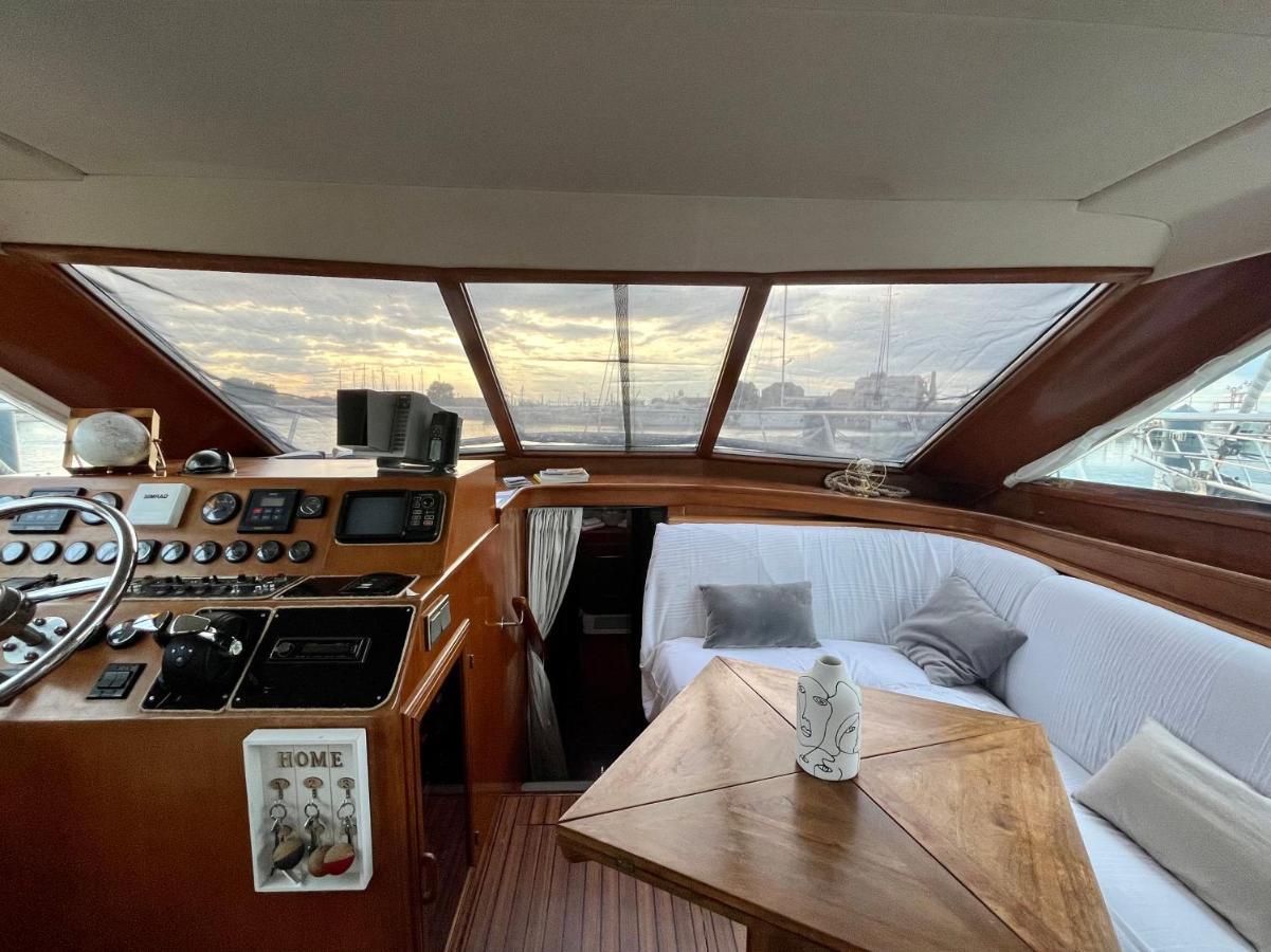 Hotel Navi Yacht A Sete, 2 A 8 Couchages, Privatif Exterior foto