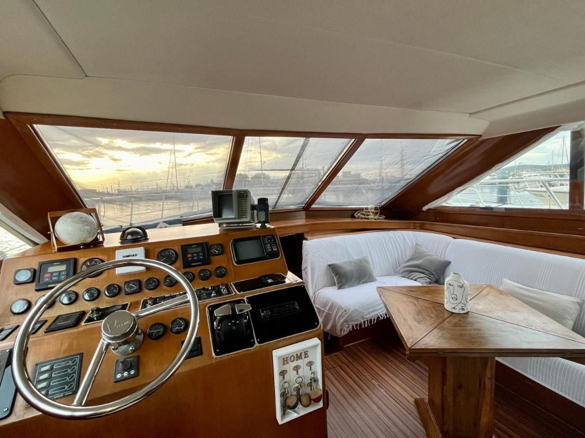 Hotel Navi Yacht A Sete, 2 A 8 Couchages, Privatif Exterior foto