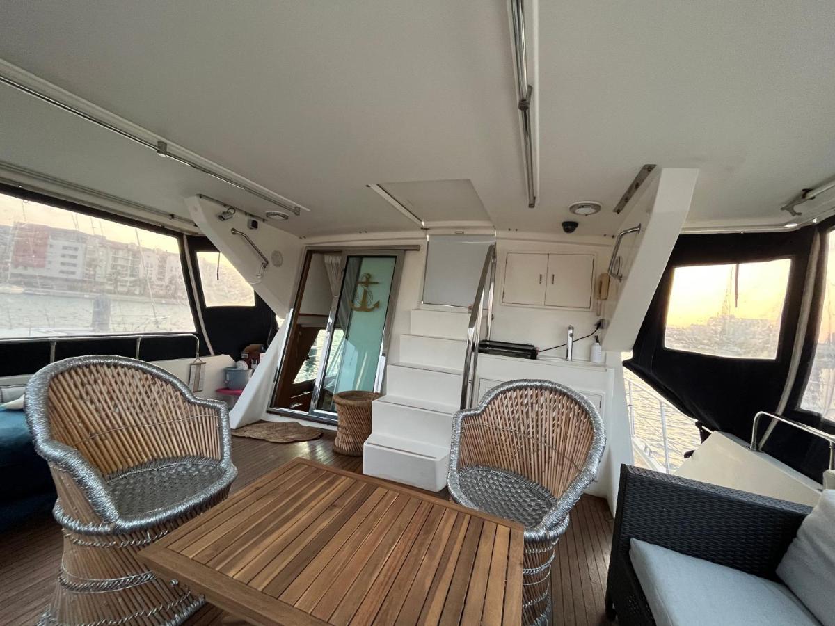 Hotel Navi Yacht A Sete, 2 A 8 Couchages, Privatif Exterior foto